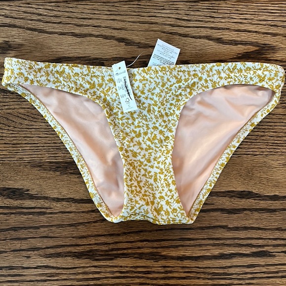 Madewell Second Wave Floral Jacquard Classic Bikini Bottom, NE282, XXS - Picture 2 of 5